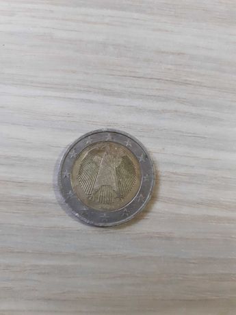 Vand moneda 2€ din anul 2002 la pretul de 3000 de lei