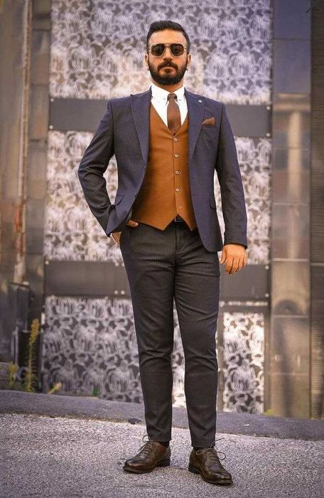 Мужской стильный костюм на заказ из Турции
