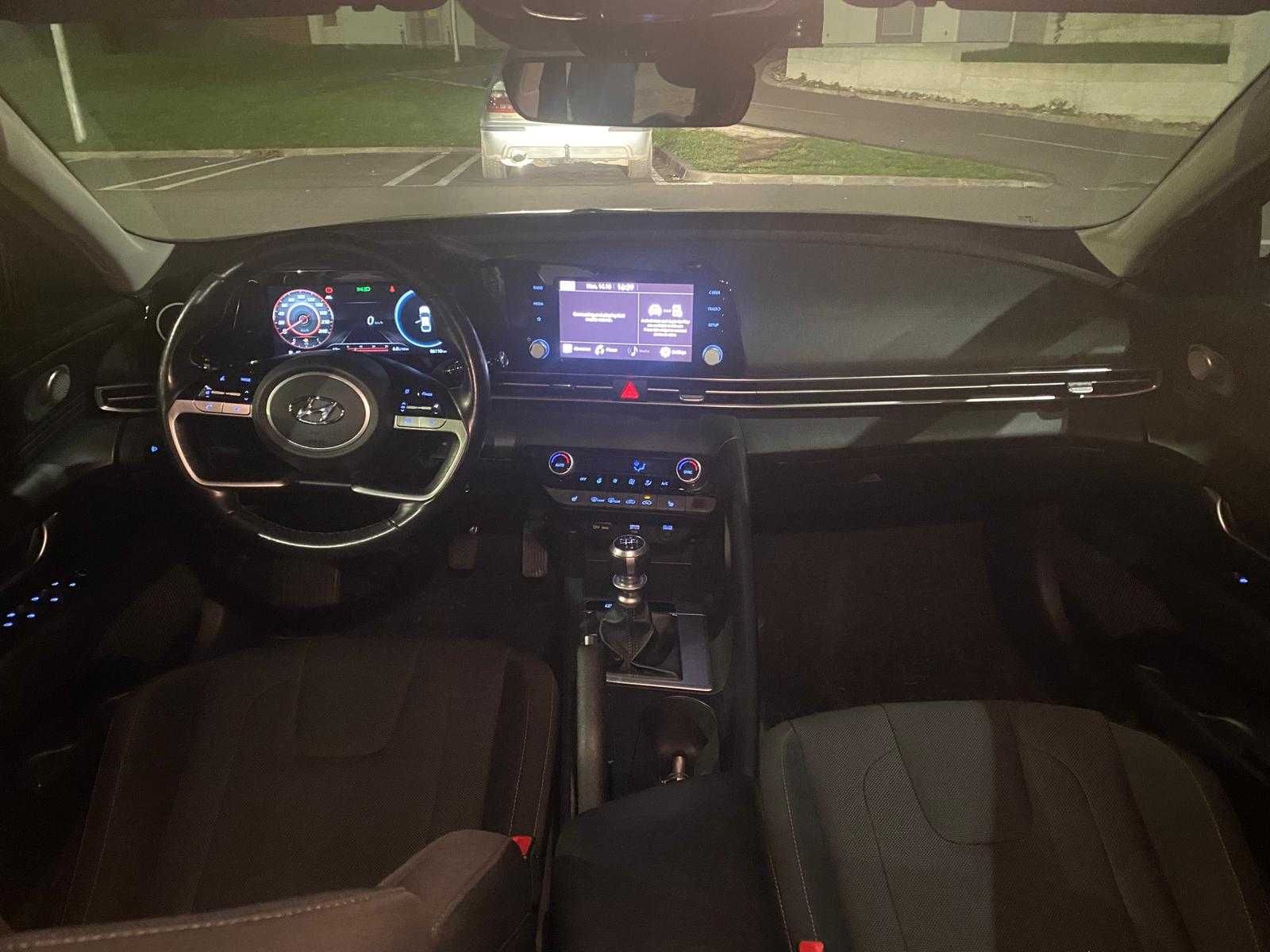 Hyundai Elantra 2022 Vand sau schimb