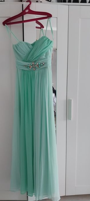 Шикарное вечернее платье на выпускной вечер или узату