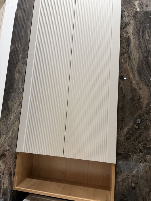 Продам Шкаф подвесной