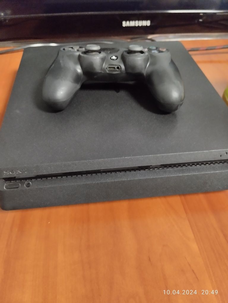 Продам Ps 4 Slim