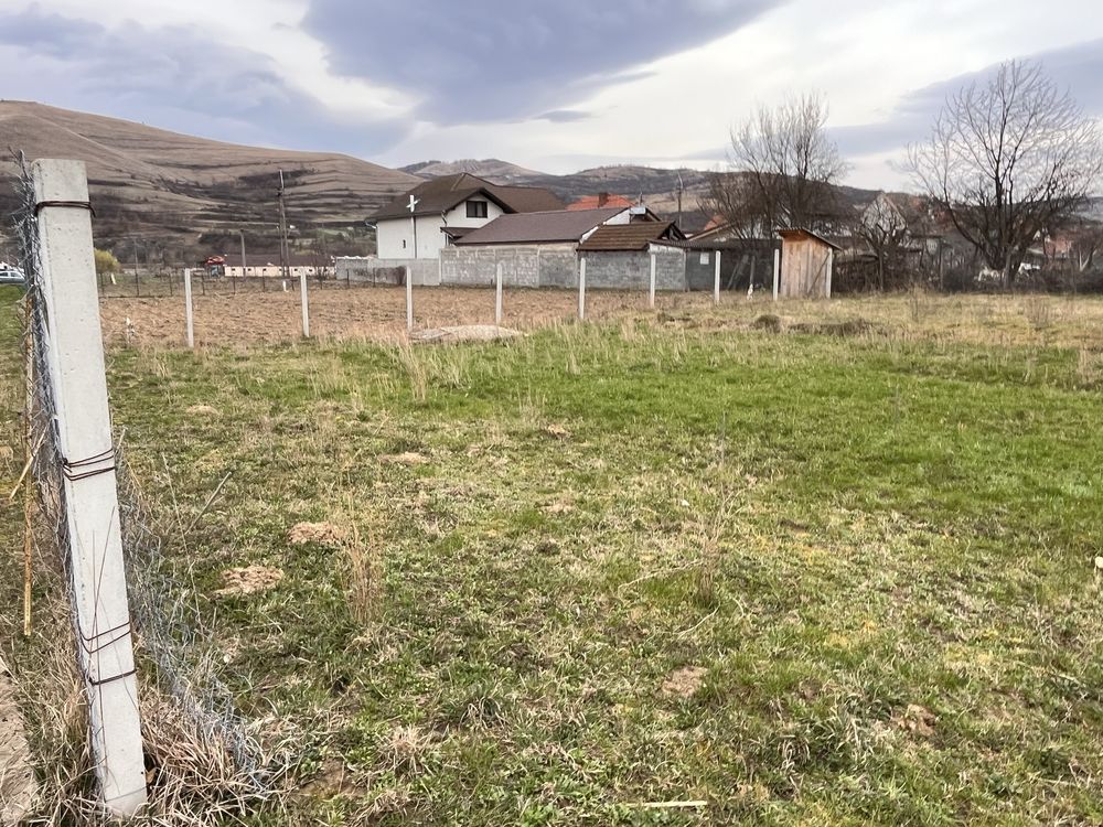 Vand teren pe Valea Sebesului