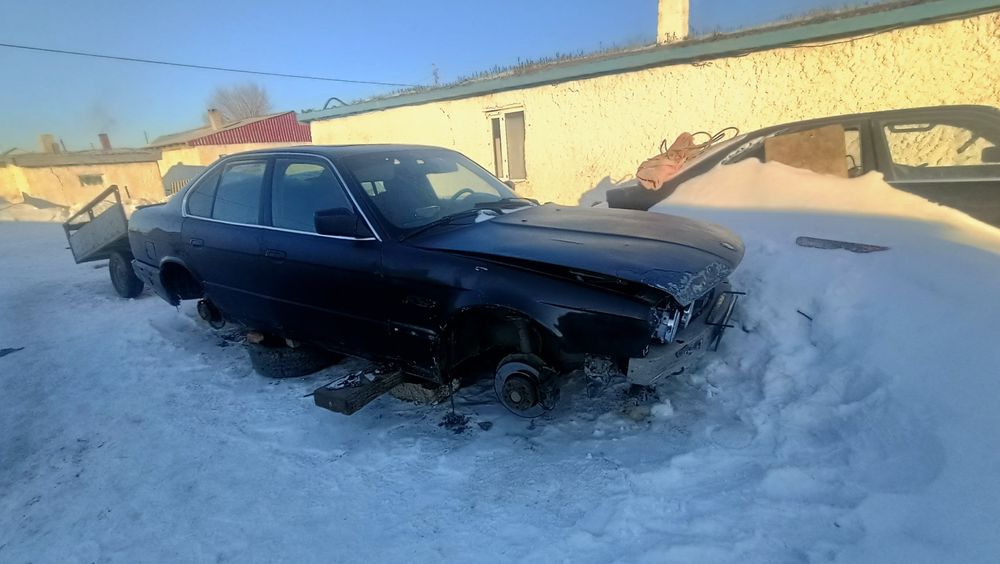 Запчасти на БМВ Е34 двигатель М50, М30, 520