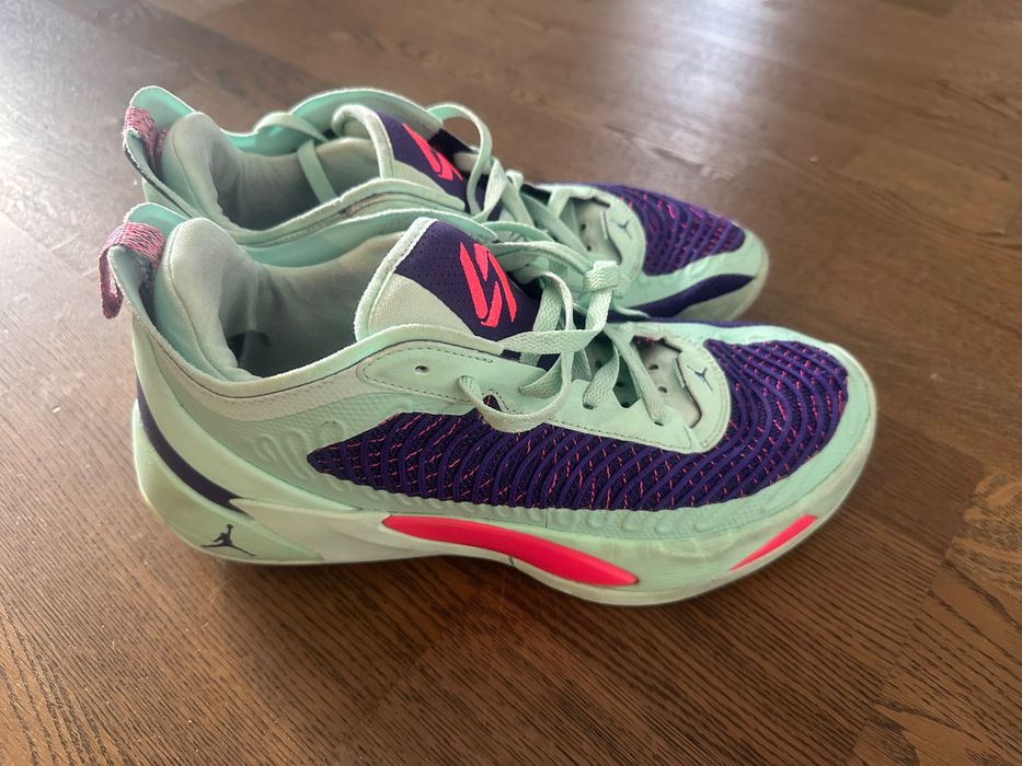 Баскетбольные кроссовки Nike Jordan