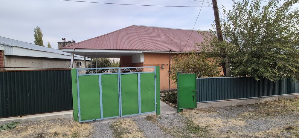 Барлық жағдайы жасалған үй сатылады.
