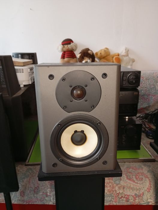 Vând boxe Onkyo 130w