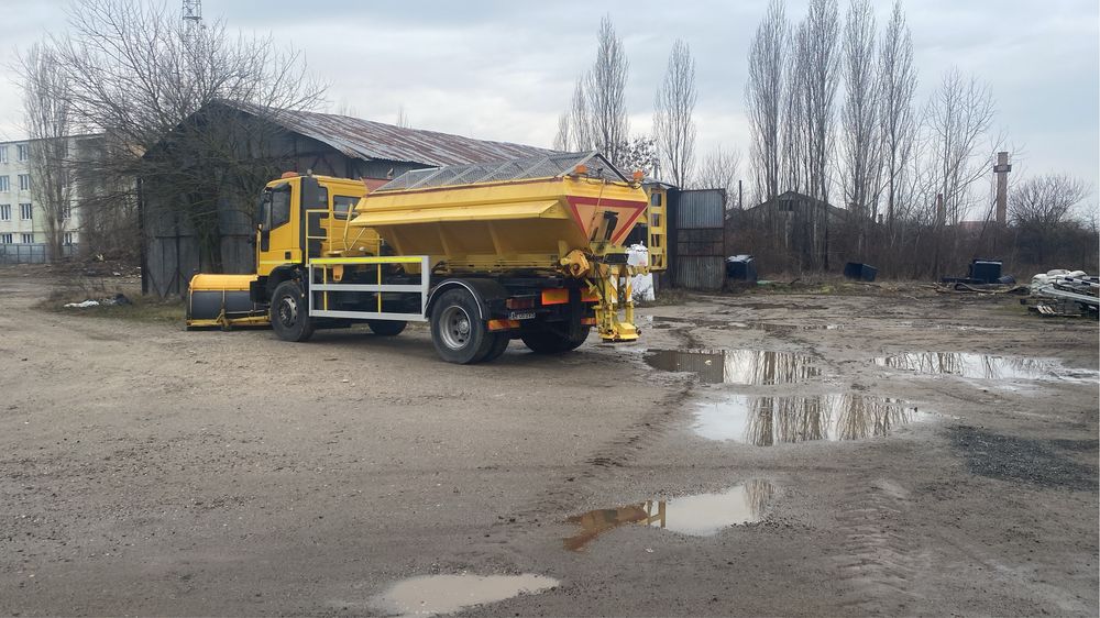 Iveco-Ford sutospeciala deszapezire