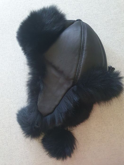 Căciulă blană naturală neagră