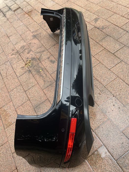 Bara spate / fata  spoiler usi capota  Touareg 7p