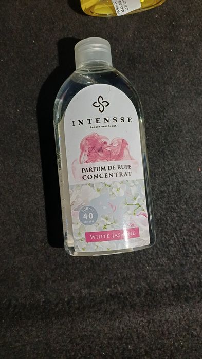 8 buc parfum de rufe