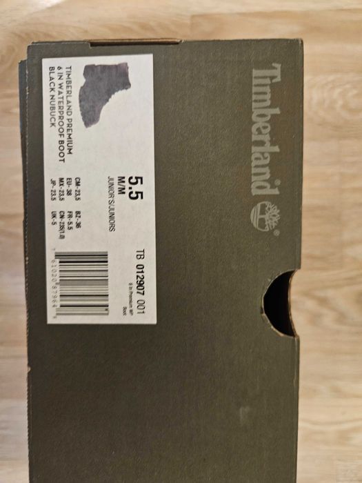 Продавам зимни боти Timberland. Черни. 38-ми номер.