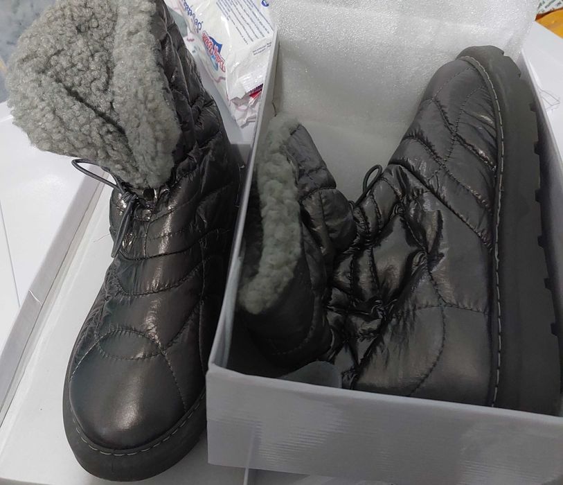 Cizme tip ugg nr.39 NOI in cutie