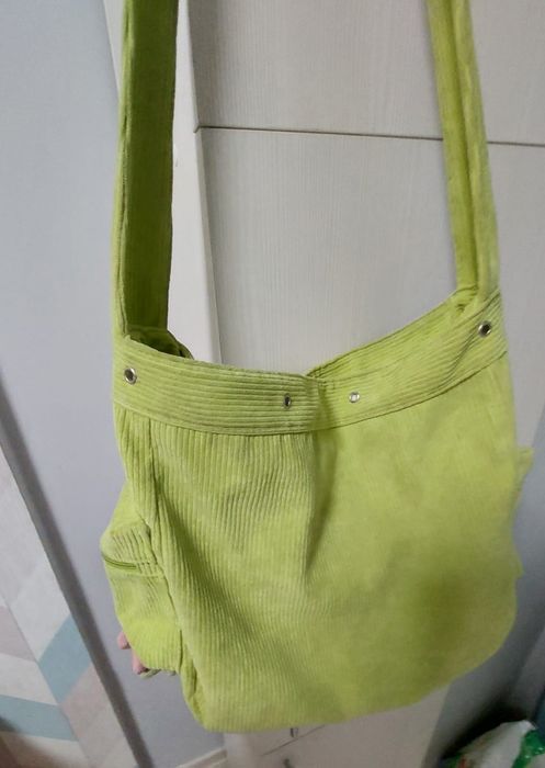 Продам сумку салатовую, большую