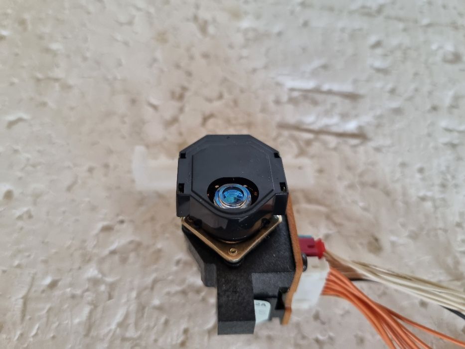 Laser Optic Original Sony KSS 152A. Perfect functional. Impecabil.