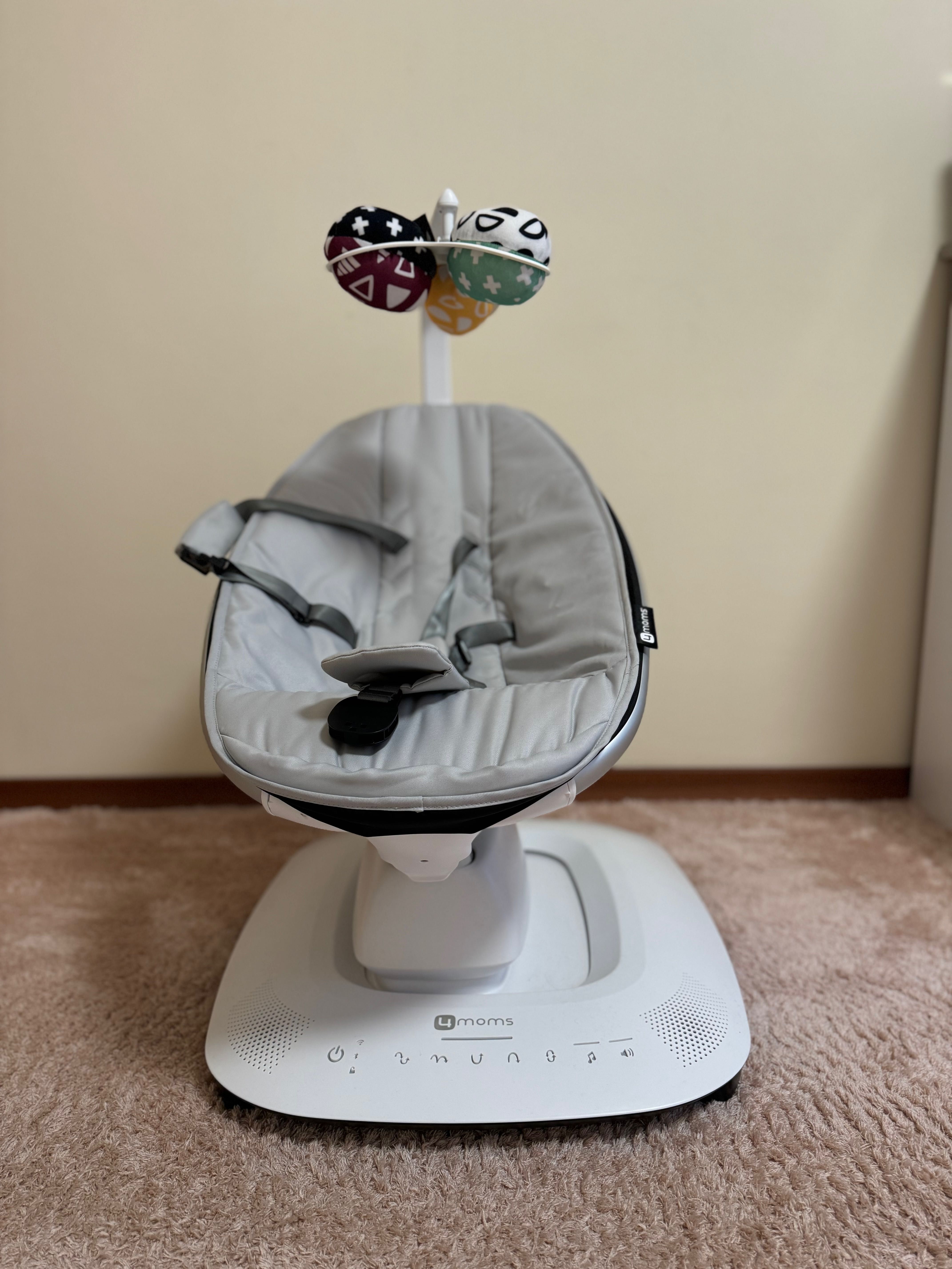 Електрическа бебешка люлка mamaRoo 5.0