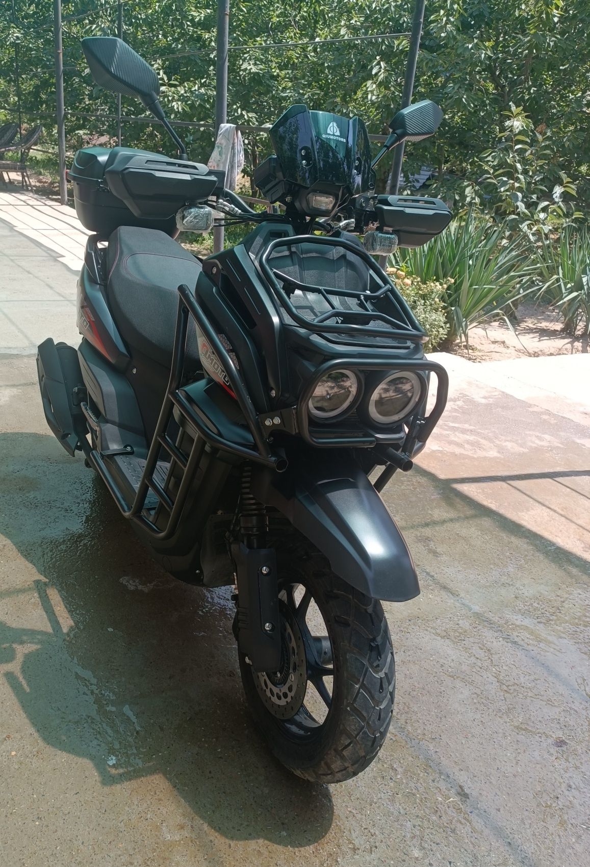 Matatsikl sotiladi yengi 900$