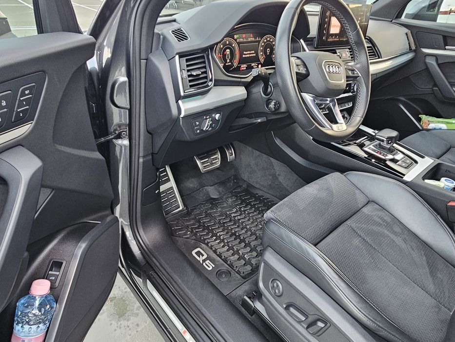 Audi Q5 2.0TDI Quattro S LINE Matrix