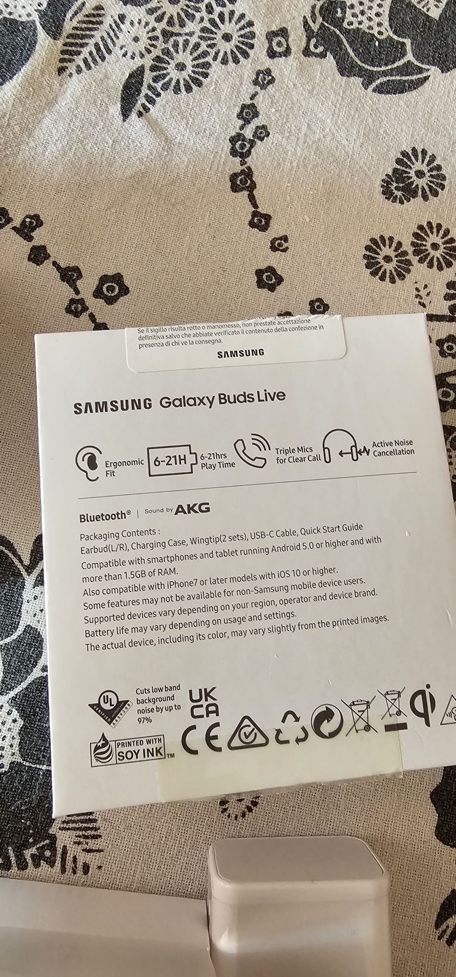 Слушалки Samsung galaxy buds live