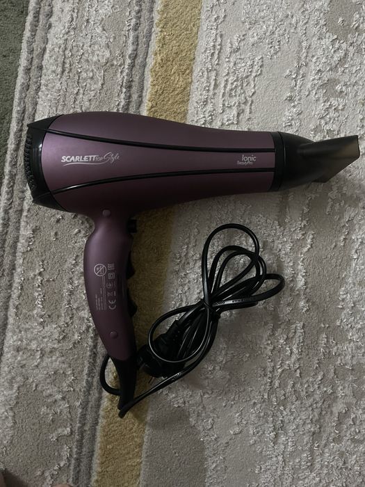 Фен для волос Scarlett