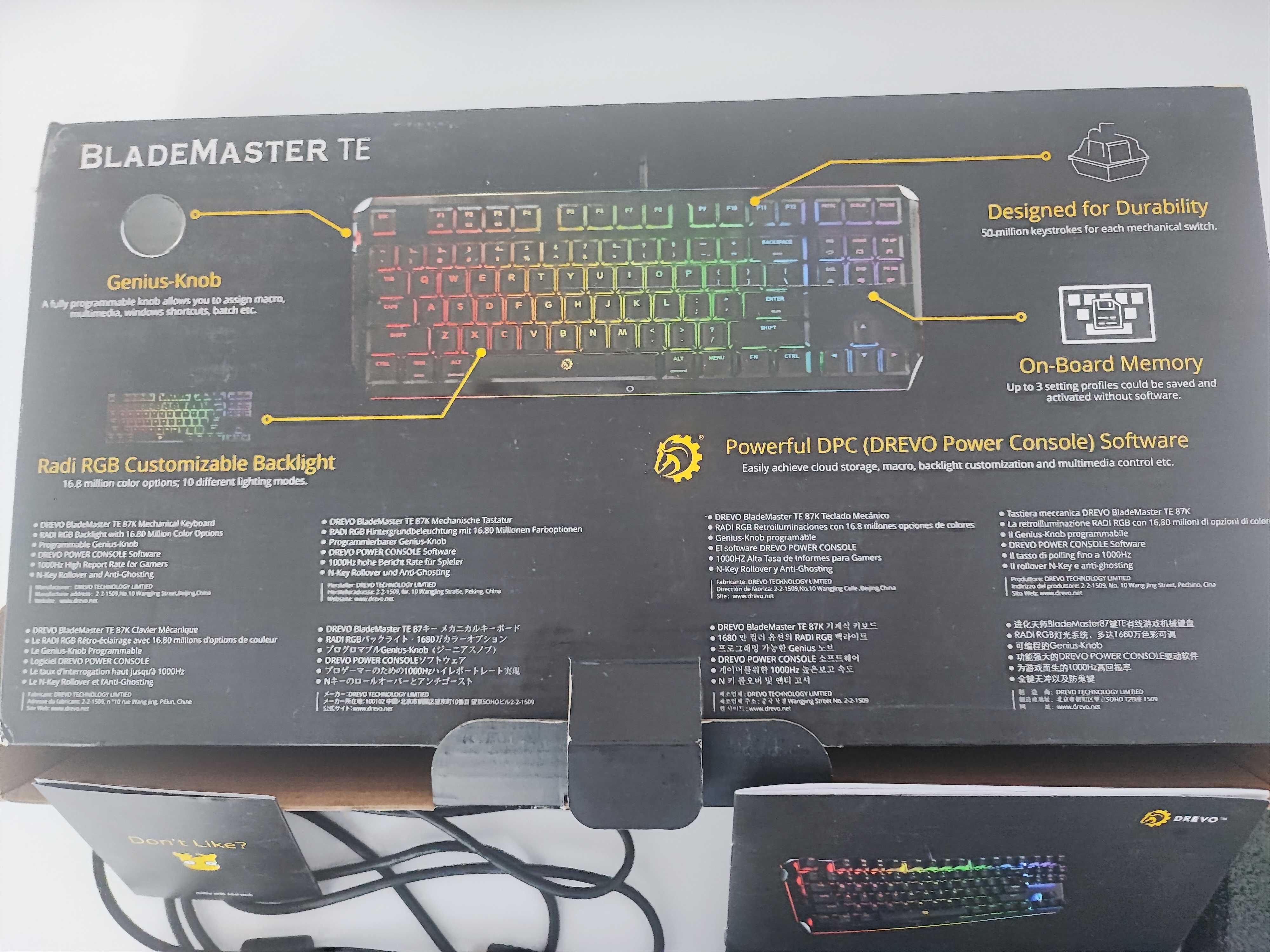 Tastiera gaming mecanica RGB