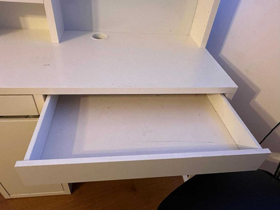 birou alb Micke Ikea