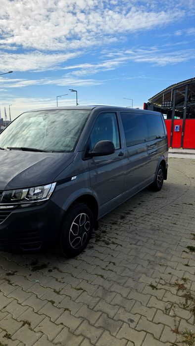Vand Volkswagen Transporter 9 locuri