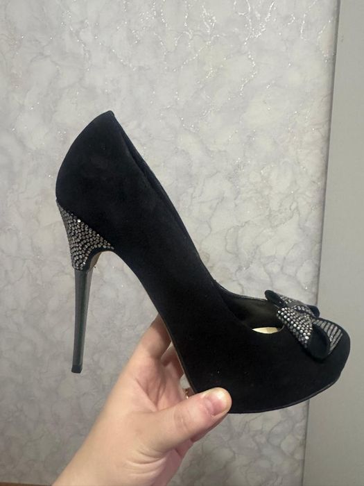 Продам туфли женские