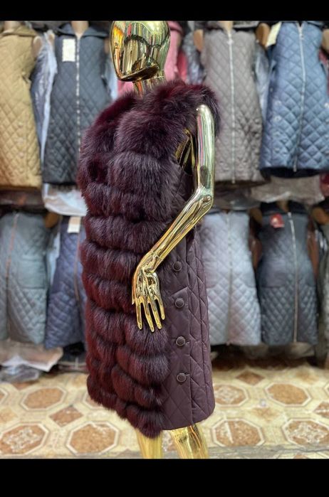 Аёллар учун мехли нимчалар