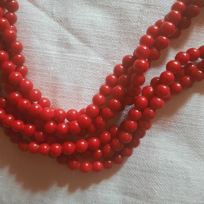 Украшения натурального камня.Кораловые бусы.