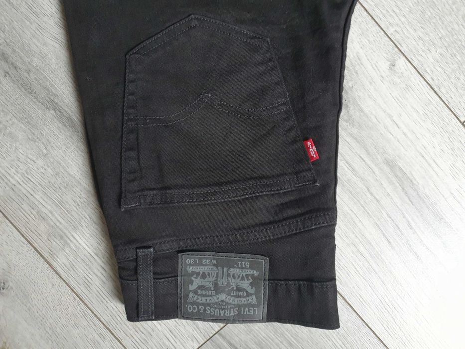 Blugi LEVI'S 511 Slim - Marime W32 L30 (Talie 84 cm)