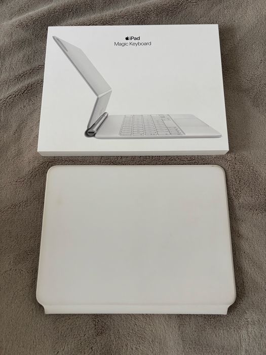 Apple Magic Keyboard For Ipad 11 inch