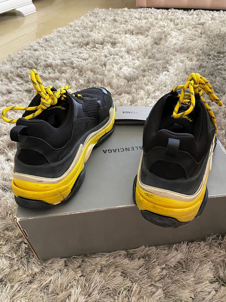 Balenciaga Triple S black&yellow