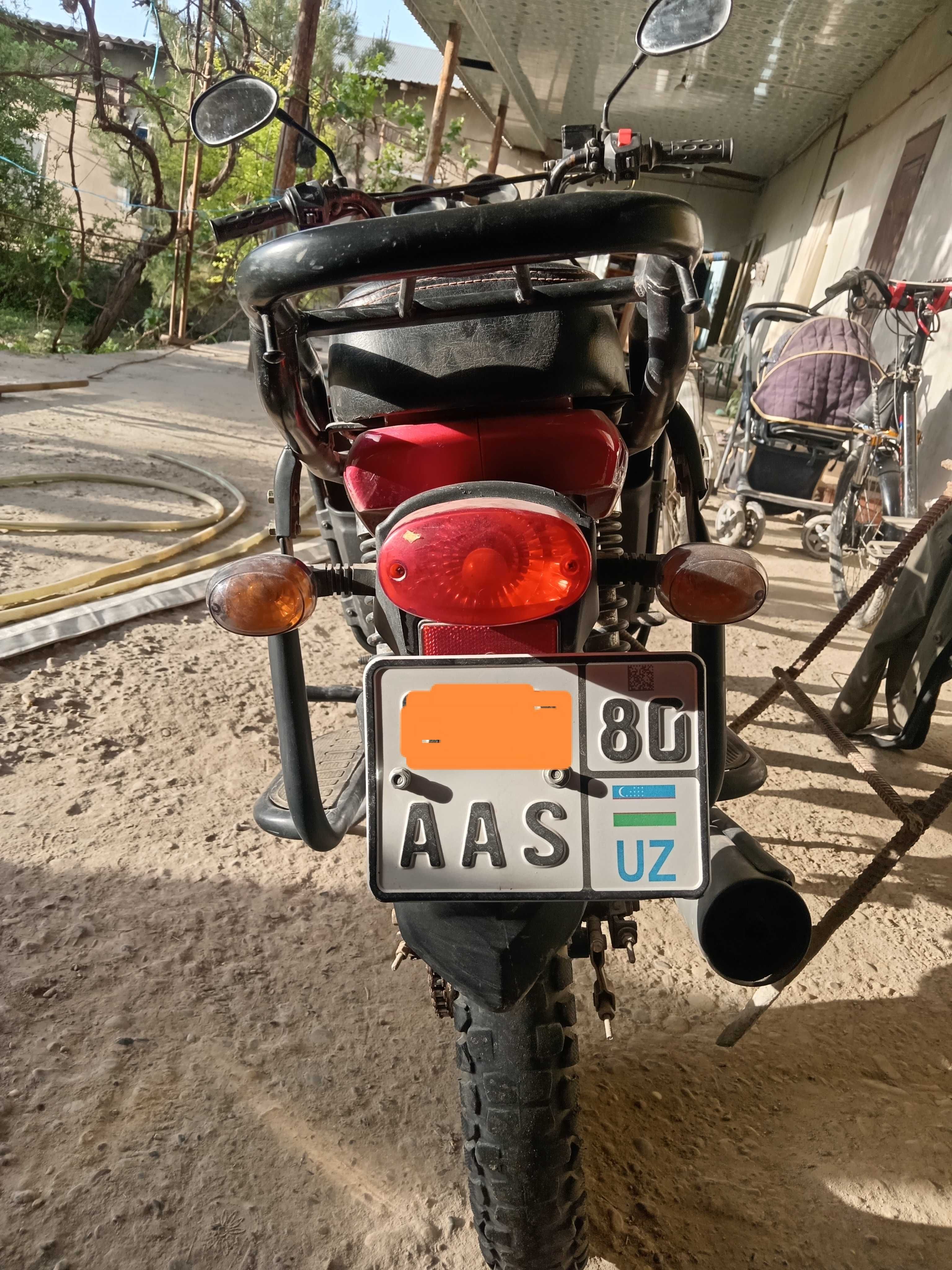 Mototsikl sotiladi.pul zarur
