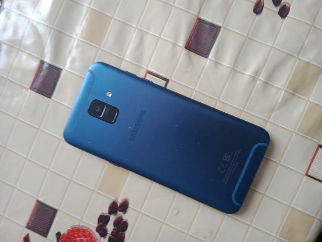 Продам Samsung A6 32gb