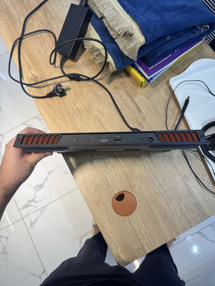 DELL G Series G15 5530 UB01KR