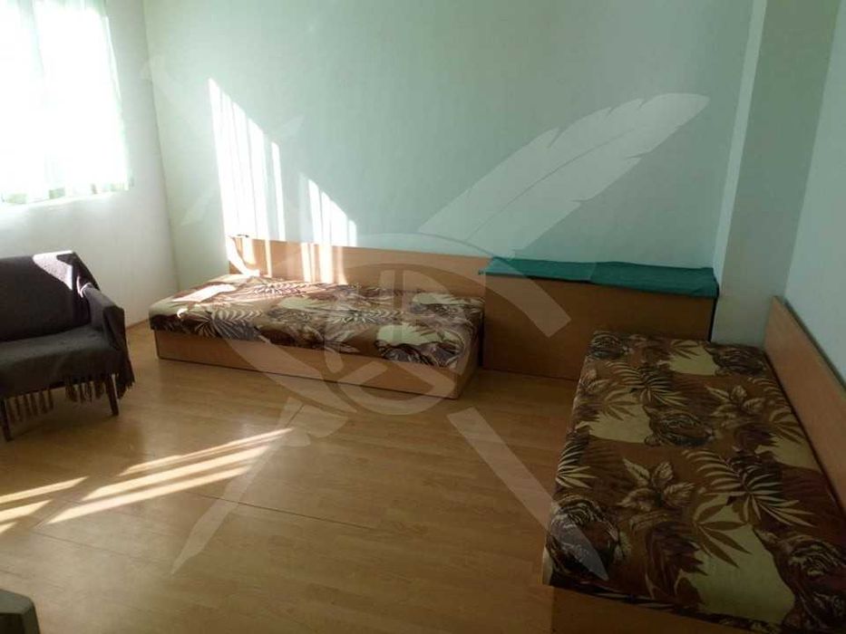 Дава се под наем Тристаен апартамент в Варна, Център - 60 кв.м за 325 € - Снимка #3