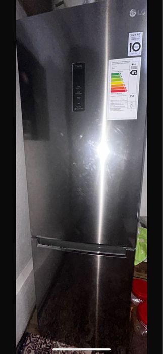 Продам холодильник LG