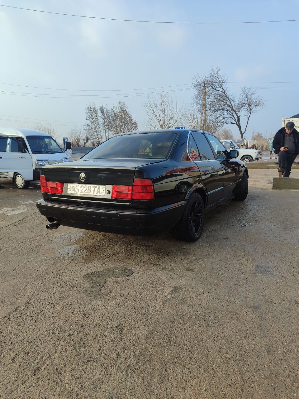 Автомобиль BMW e34