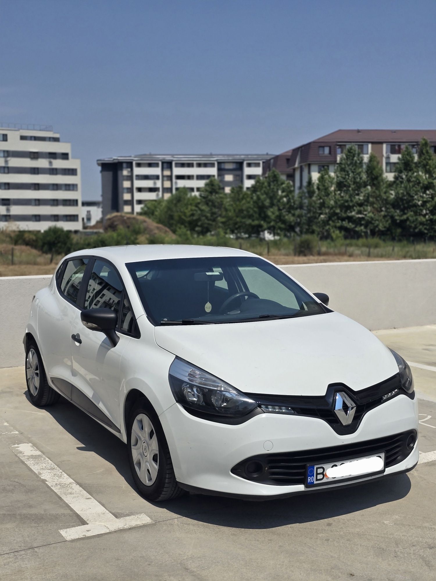 Renault Clio 4 hatchback 1.5 dci, 75cp, 4 anvelope iarna, ITP 2026