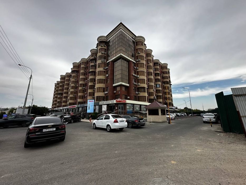 Продается Коммерческое Помещение 300 м2 ремонт Ц-5 пожара Юнусабад