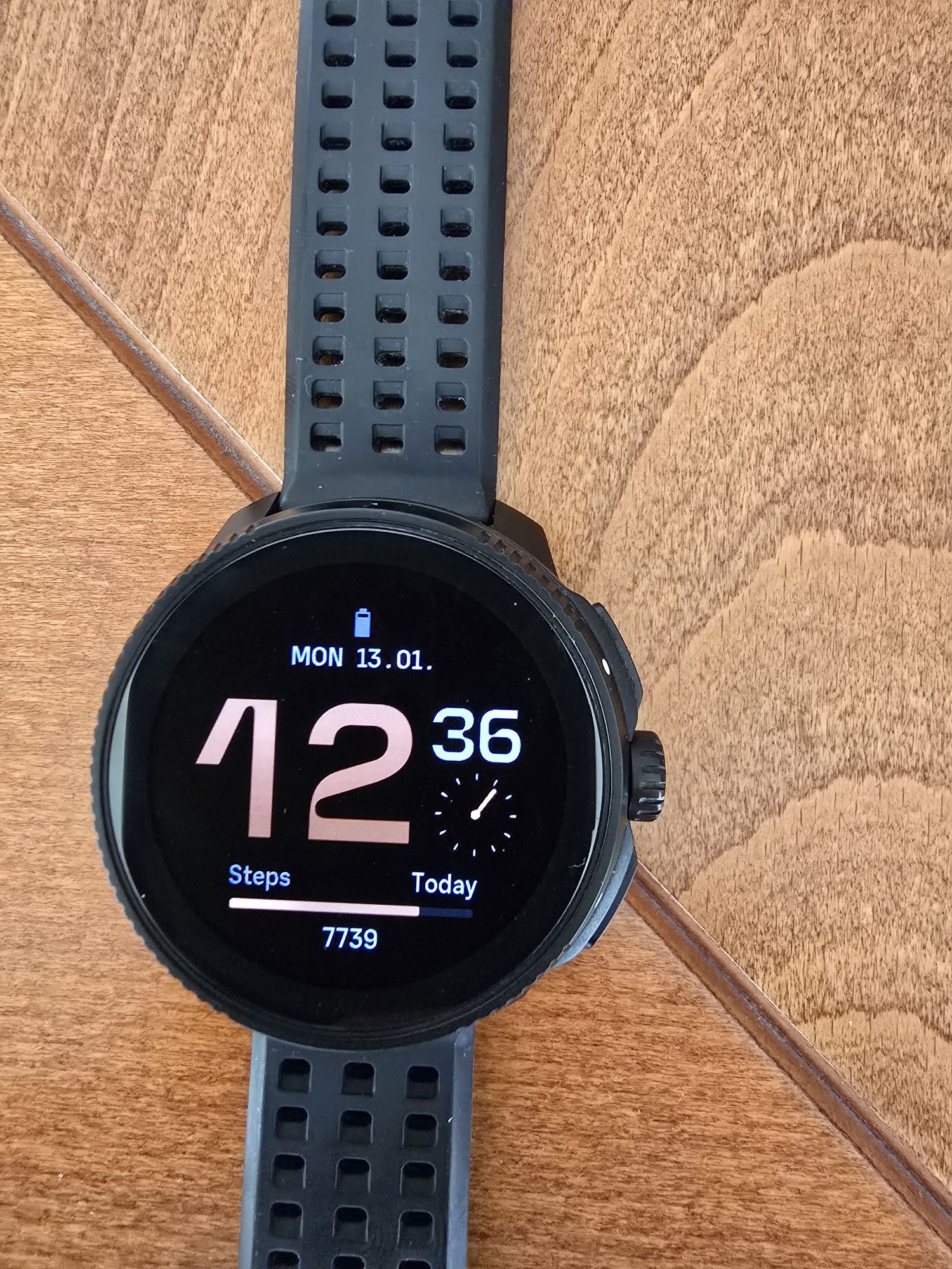 Спортен часовник "Suunto Race all black" с остваща гаранция  12 месеца