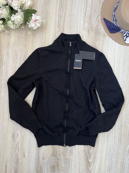 Hugo Boss юношеска жилетка