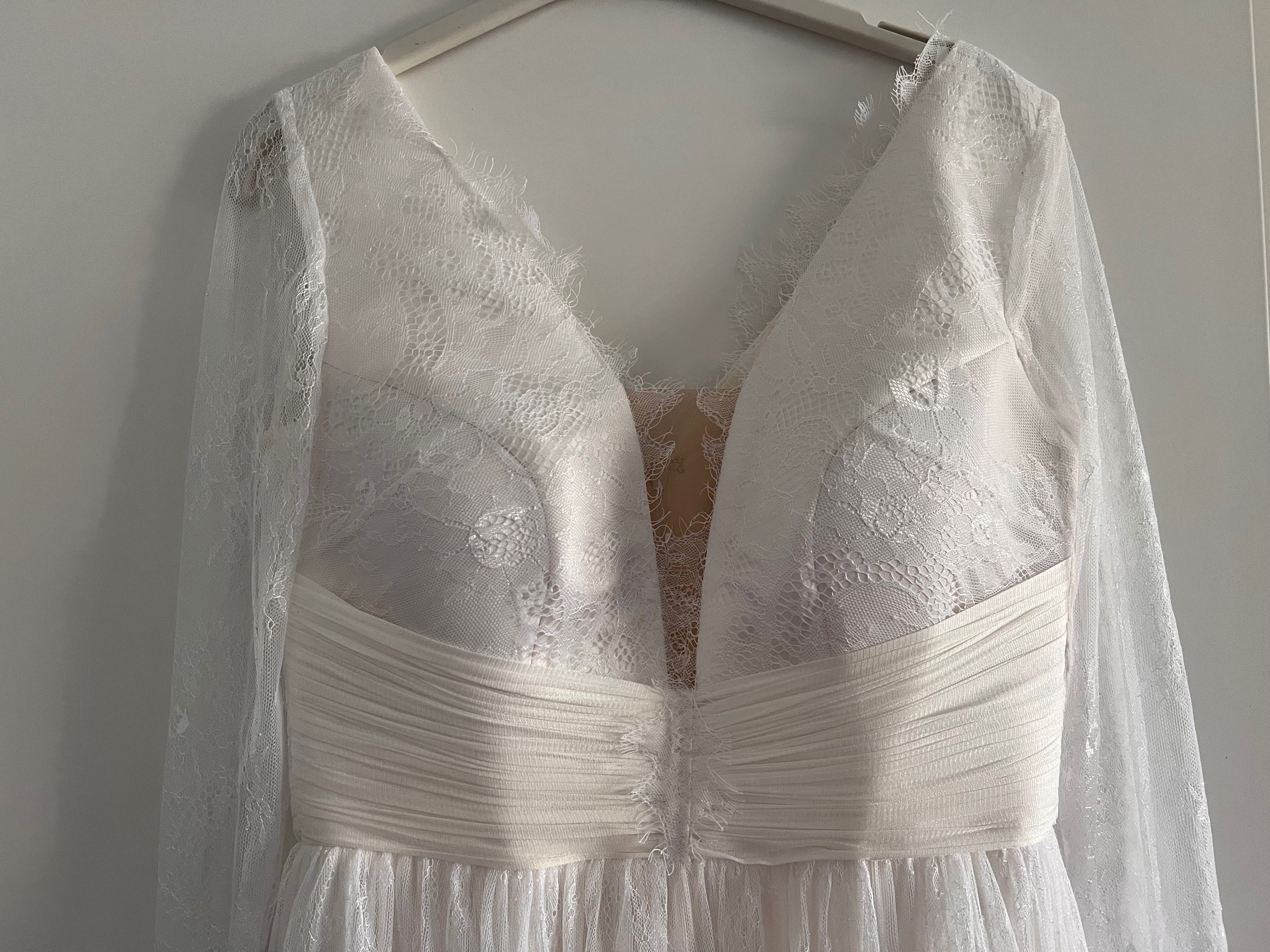 Rochie alba,nouă