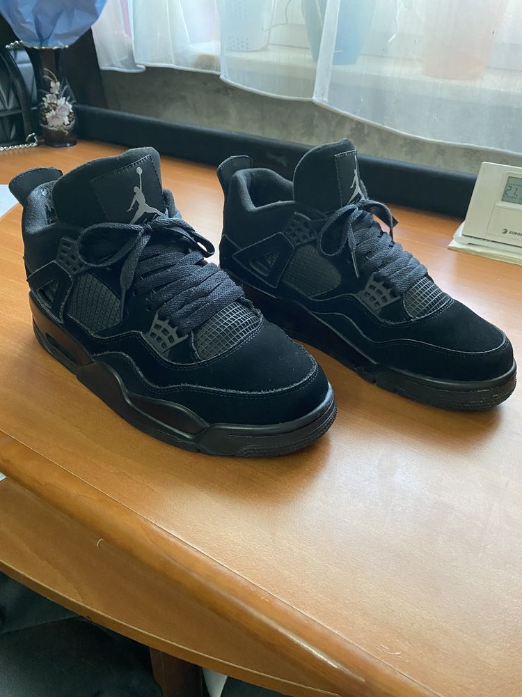 Jordan retro 4 Black Cat