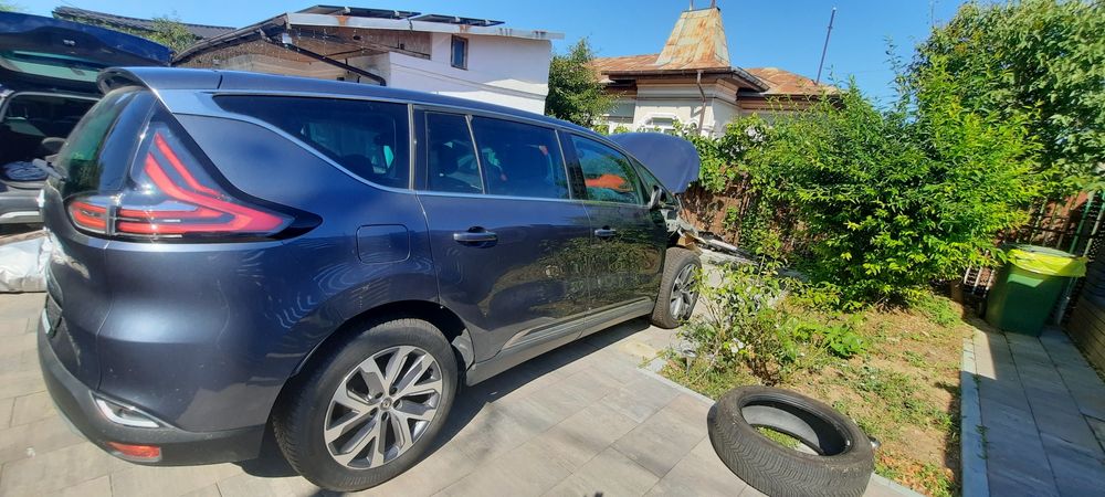 Renault Espace V 2018 1.8tce AVARIAT