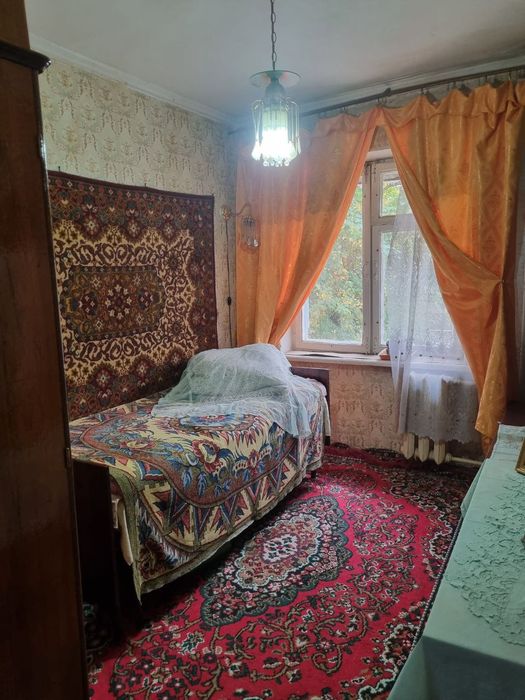 Продаем 3ком. Квартиру  Чиланзаре 21 кв. Учтепинский район.