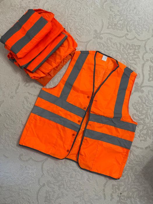 Продам жилетки удобные размеры