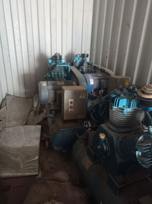 Kompressor. IIANSHIN