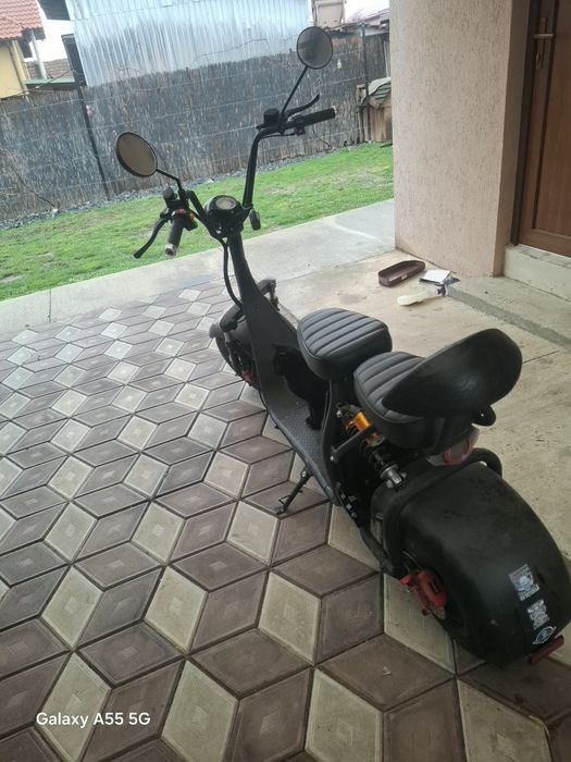 Scuter electric choper